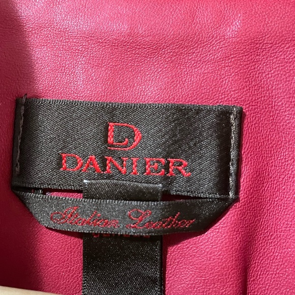 Red Leather women’s Jacket - Picture 5 of 6